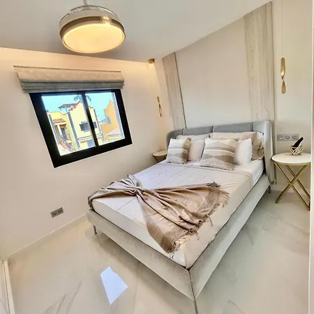 Adeje Paradise Апартаменты *